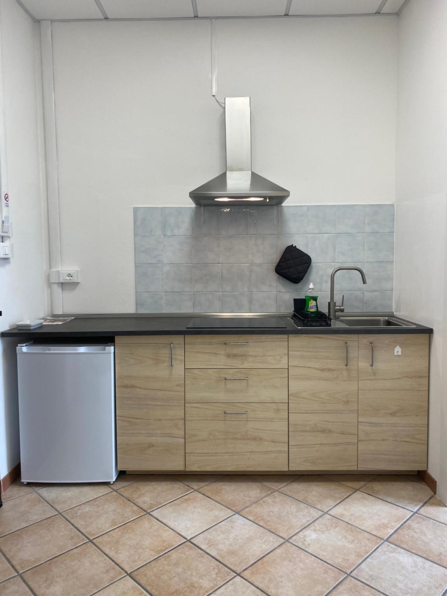 Mini Appartamento In Centro Storico Кастел Сан Пиетро Терме Екстериор снимка
